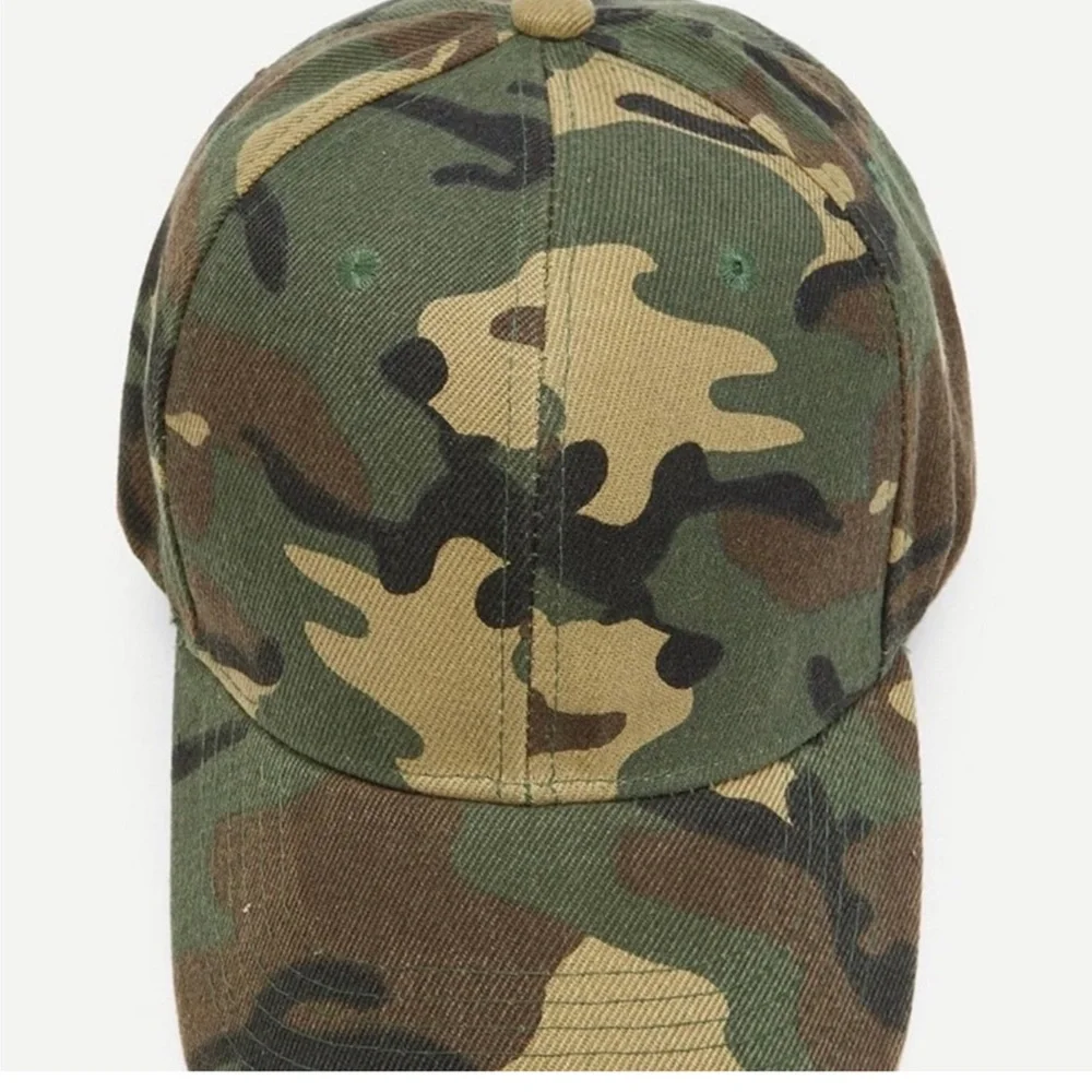 Camouflage baseball  cap